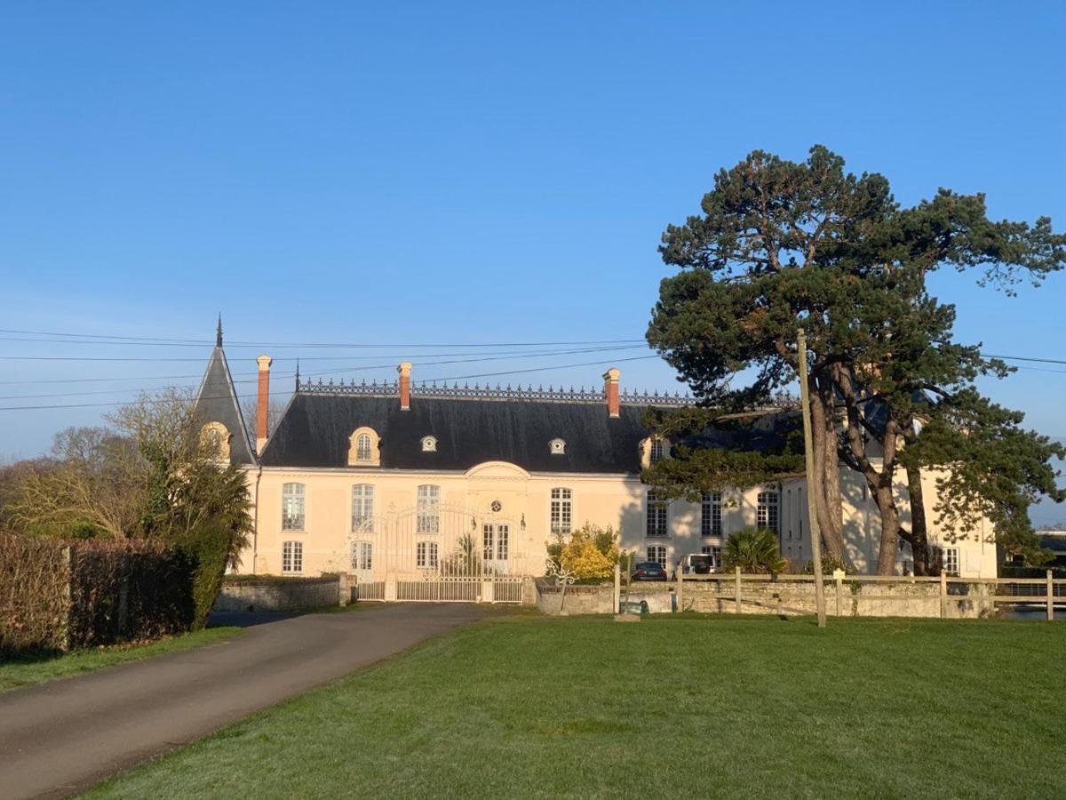 Les Douves Duplex 5 Personnes Lumineux Avec Jardin Et Terrasse Amenagee , Vue Sur Chateau A 5Mn De La Mer, Proche Omaha Beach Et Bayeux Commes ภายนอก รูปภาพ
