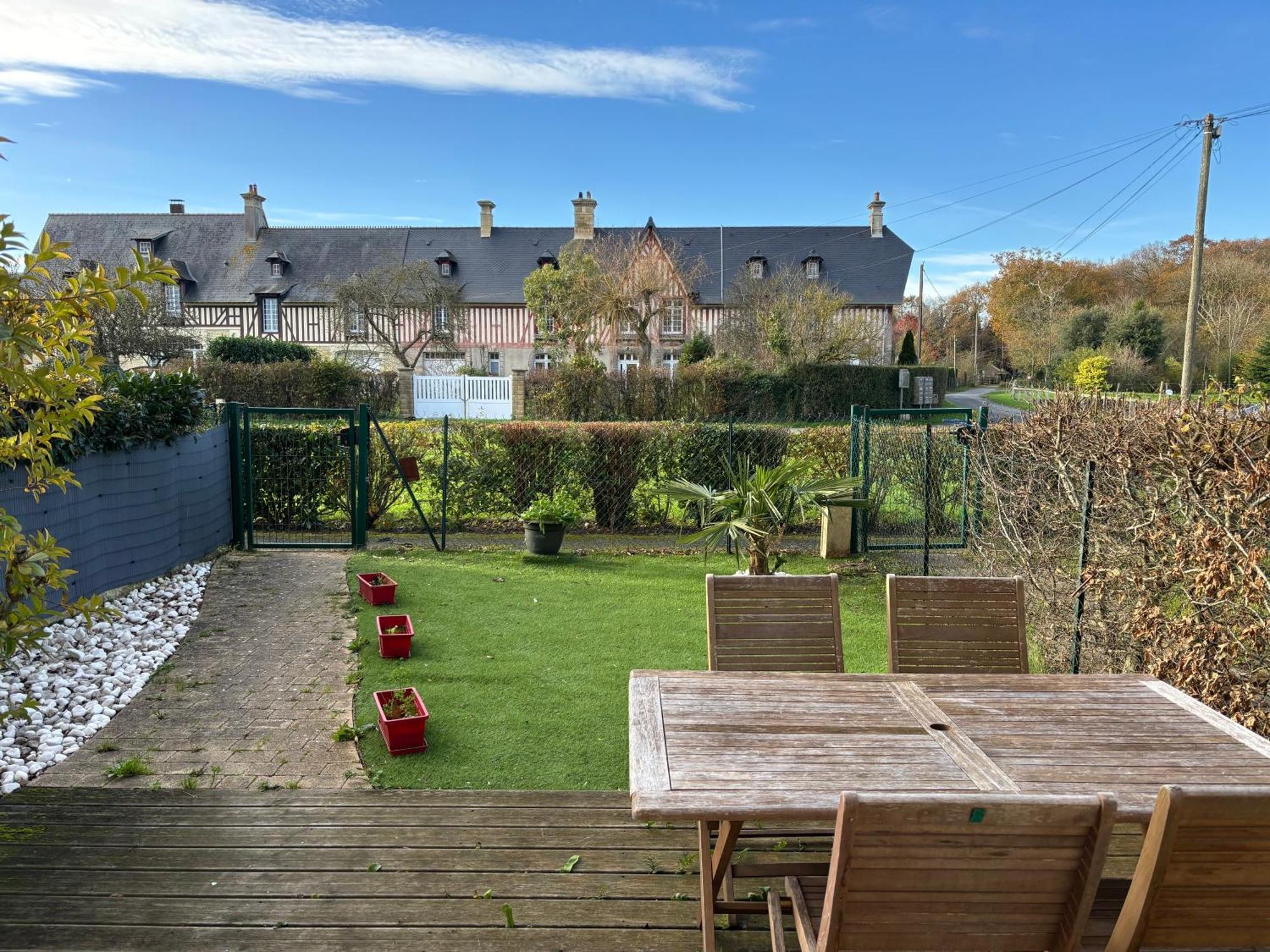 Les Douves Duplex 5 Personnes Lumineux Avec Jardin Et Terrasse Amenagee , Vue Sur Chateau A 5Mn De La Mer, Proche Omaha Beach Et Bayeux Commes ภายนอก รูปภาพ